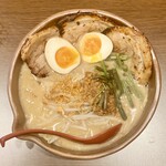 麺場 田所商店 - 信州味噌 味噌漬け炙りチャーシュー麺（煮玉子）