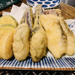 ウミネコ - 地魚と横須賀野菜の天ぷら盛り合わせ(o^^o)