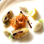 ル・ゴロワ フラノ - 厚岸産の牡蠣のソテーと人参のマリネ