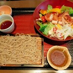 大戸屋 - 2023年5月5日(金)もろみチキンの彩り野菜ボウル800円・せいろ蕎麦600円