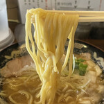 魚と豚と黒三兵 - 魚豚骨ラーメン
      白ご飯