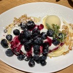 むさしの森珈琲 太宰府向佐野店 - 季節限定パンケーキ、フレッシュブルーベリーパンケーキ