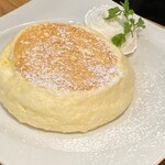 むさしの森珈琲 - 焼きたてふわっとろのリコッタチーズパンケーキ