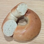 内橋 BREAD SHOP STUDIO - 50時間熟成発酵ベーグル（カット）