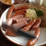 ふじやまビール館　プラッツ - ソーセージ三種盛合せ