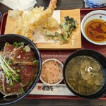 Tsukiji Higaya - 鰹の山葵塩糀漬け丼と春の天ぷらセット¥1408-