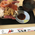 北の海鮮どんぶり屋 わがまま丼 苫小牧食堂 - 