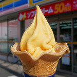 ミニストップ - 料理写真:岡山白桃ソフト