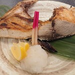 sushizammai - ぶりカマ焼き、1,380円。