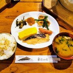 常念小屋 - 朝食 ¥2000相当(ごはんと味噌汁はお代わり可)