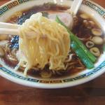 かまや食堂 - 麺はこんな感じ