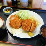 とんかつ荘 フジマル - 2022年3月　海老カツ定食ご飯大盛り【税込1600円】