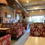 ロスカ - 店内　※結構な、レトロ空間