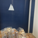 BASE BAKERY - 店内