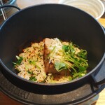 雲レストラン - 角煮の釜飯