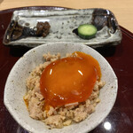 おみ乃 - 〆（鶏そぼろと卵黄漬け）