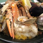 トラットリア ナトゥーラ - (09/8夜)パエリヤを横からアップで