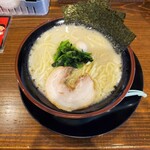 横浜家系ラーメン 一四家 - 