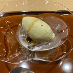 おみ乃 - 煎茶アイスクリーム黒蜜がけ