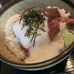 魚酔 - マグロ山かけ丼