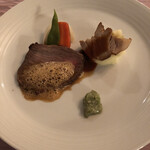 ウェルネスの森 那須 - 料理写真:栃木県産和牛のローストビーフと豚肩ロースのプレゼ