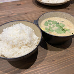 モリンガ thai cafe - 料理写真:グリーンカレー（ご飯大盛り）