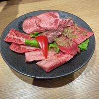 神楽坂焼肉 Kintan - 