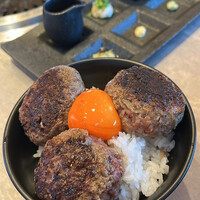 和牛焼肉わ - ハンバーグランチを贅沢に盛ってみました 和牛焼肉わ - ハンバーグランチを贅沢に盛ってみました