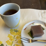 梅の花 - ほうじ茶、