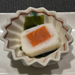 梅田 鮨 乃木坂 風 - サーモン小川巻き