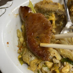 角屋食堂 - ポークチャップ一切れ貰った