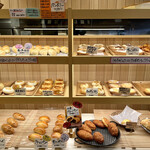 Lion BAKERY - 