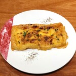 Grilled lightly fried Shuto cheese