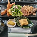 Shokujidokoro Hitakatei - エビフライと豚の生姜焼き！