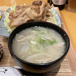 とん汁と玄米の店 檍食堂 - 豚汁（小）