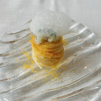 サーラ アマービレ - カラスミのカッペリーニ。トッピングはボタンエビ