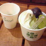 キクスイ - 抹茶わらび餅パフェ・冷茶