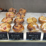 Daily's muffin - 店内│《購入》甘夏ジャム＆チャイラテ@税込360円