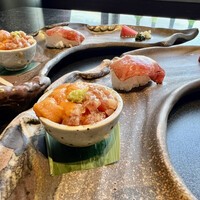 個室 和牛焼肉 吟 難波店 - 3店盛り、雲丹美味しかった♪