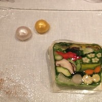 レザンファン ギャテ - テリーヌ　一皿目・・契約農家より取り寄せた20種類の野菜のテリーヌ