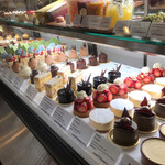 Patisserie Ravi,e relier - 