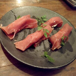 Wine Terrace Yu-me - あんぽ柿・ブルーチーズ・生ハムのイボルティーニ