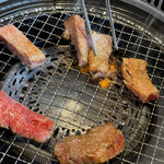 Kokusangyuu Yakiniku Kuidon - 