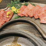 黒毛和牛 焼肉 源 - 