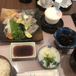 Umainjodokoro Sakana Ya - 真鯛うす造り定食