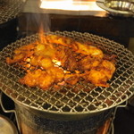 Horumonhirata - 2013.8 炭火の七厘で焼きます