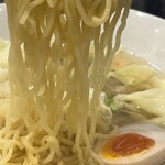 香港彭記雲呑専門店 - 麺リフトアップ