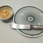 Grand rocher - パンのプレートやバターケースまでエルメスで統一され、上質で洗練された食器に気分が上がる～