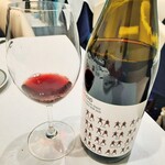 Grand rocher - お肉料理に合わせてソムリエさんがサービス下さったNZのピノ・ノワール、EARTH'S END PINOT NOIR（赤ワイン）