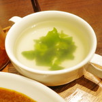 イナズマ珈琲 - カレーセット《辛口》+チーズトッピング（スープのアップ、2013年7月）
